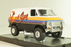 Chevrolet Van G10 1971, white/orange/black, 32500-R92, M2 1:64 