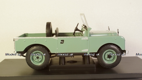 Land Rover series I 1957 light green (without canopy), MCG18180, MCG 1:18