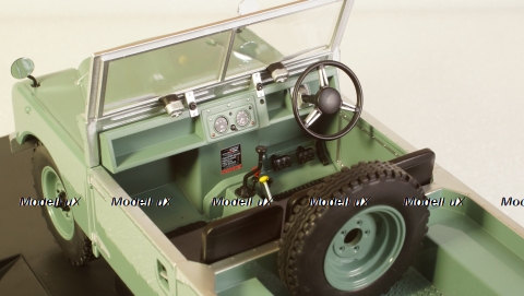 Land Rover series I 1957 light green (without canopy), MCG18180, MCG 1:18