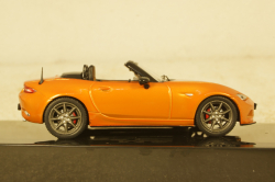 Mazda MX-5 Roadster 2019 orange, CLC409N , IXO 1:43