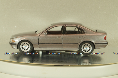 BMW 525i sedan (E39) 1995, grey, в коробке, 80429419980, Schabak 1:43