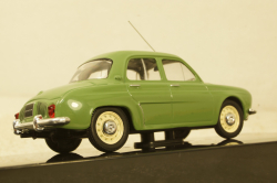 Renault Dauphine 1961 green, CLC322N, IXO 1:43