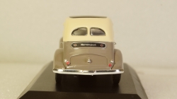 Renault Nervasport 1932-1935 lightbrown/creme, Norev 1:43