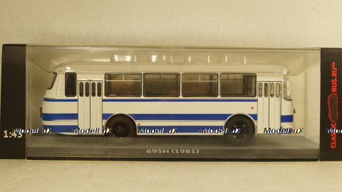 Лаз-695Н бело-синий, Classicbus 1:43 