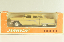 Газ-13 Чайка, бежевый, Тантал/Радон 1:43