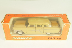Газ-13 Чайка, бежевый, Тантал/Радон 1:43