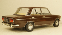 ВАЗ 2103 Жигули LADA 1972, T9-1800262, Triple9 1:18