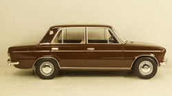 ВАЗ 2103 Жигули LADA 1972, T9-1800262, Triple9 1:18