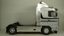 Scania 143 Streamlinie, silver/black 1995, RK180103, Road Kings 1:18