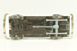Газ-3102 Волга, белая, з-д. Газ 1:43