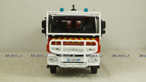 Mercedes Actros 4146 Cisterna, France 2013, Pompieri Italy collection #35 1:43