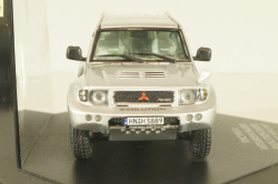 Mitsubishi Pajero Evolution Short 1999, silver, Vitesse 1:43