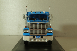 Ford LTL-9000 tractor 1978, blue with black strips, TR023, IXO 1:43