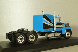 Ford LTL-9000 tractor 1978, blue with black strips, TR023, IXO 1:43