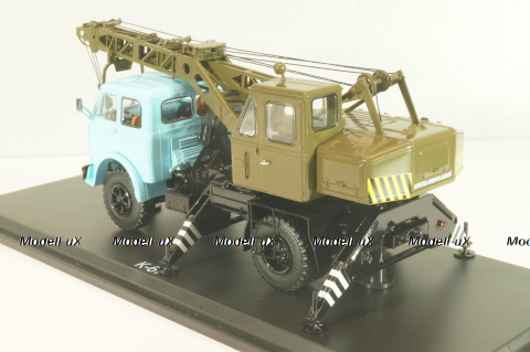 К-67 Автокран на шасси Маз-500 1965, голубой/хаки, SSM1610, SSM 1:43