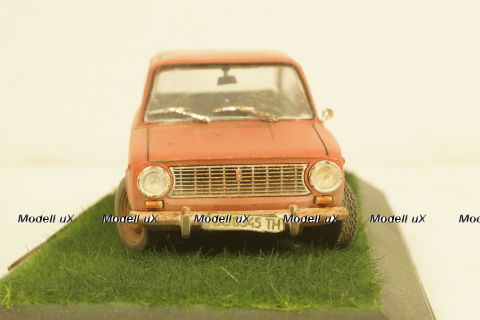 Ваз-2101 красный, Improved Models 1:43