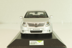 Toyota Avensis (T27) 2009, silver, Minichamps 1:43