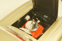 Chevrolet Corvette 1961 silver grey, AMM1151, AutoWorld 1:18