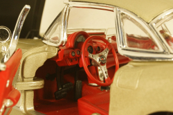 Chevrolet Corvette 1961 silver grey, AMM1151, AutoWorld 1:18