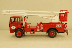 Renault VI JP 11 fire department with rescue basket, Altaya 1:43