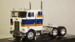 Peterbilt 352 H white 1979, TR078, IXO 1:43