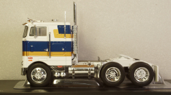 Peterbilt 352 H white 1979, TR078, IXO 1:43