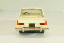 Москвич-408 А1, слоновая кость, Сентябрь 1979г., Олимпиада 80, капот 2 зажима, Тантал/Радон 1:43 Новая