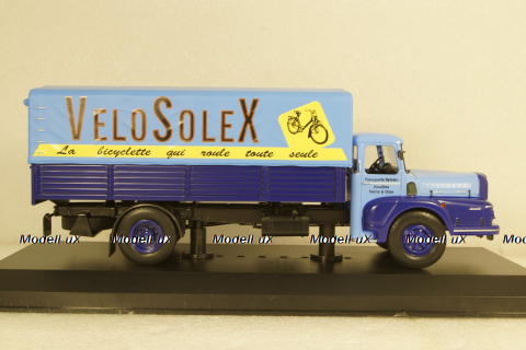 Unic ZU Izoard pick up with canvas top blue/yellow, Hachette 1:43