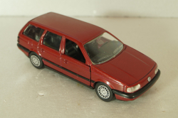 Volkswagen Passat Variant (B3) 1988, red, 1015R,Schabak 1:43