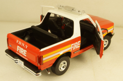 Ford Bronco FDNY 1996 white/red/orange, 19118, Greenlight 1:18