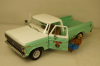 Ford F-100 with Smokey Bear figurine 1975, 13636, Greenlight 1:18