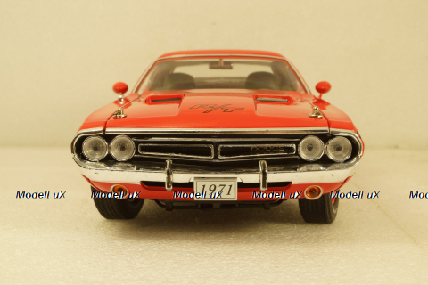 Dodge Challenger R/T Scat Pack 1970 red/black, Greenlight 1:18 Уценка!