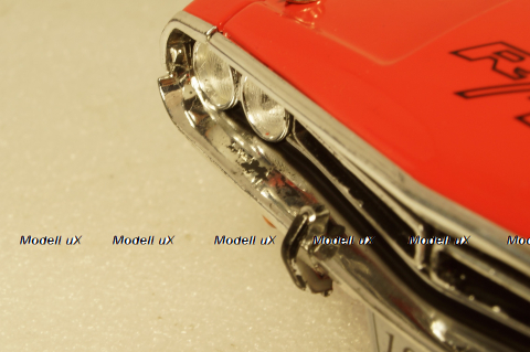 Dodge Challenger R/T Scat Pack 1970 red/black, Greenlight 1:18 Уценка!