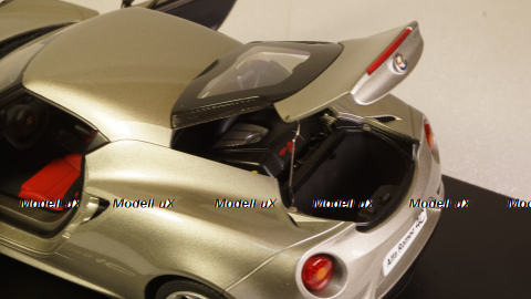 Alfa Romeo 4C 2013 greymetallic, 70187, Auto Art 1:18