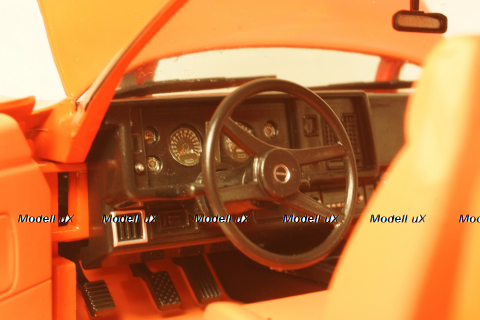 Chevrolet Camaro Z28 1981 light red/black, Greenlight 1:18