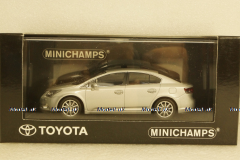 Toyota Avensis T27 Limousine silver 2009, 403166903, Minichamps 1:43