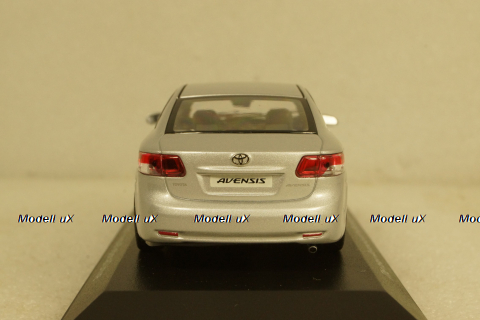 Toyota Avensis T27 Limousine silver 2009, 403166903, Minichamps 1:43