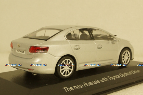 Toyota Avensis T27 Limousine silver 2009, 403166903, Minichamps 1:43