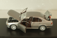 BMW 525i sedan (E39) 1995, grey, 80429419980,Schabak 1:43