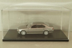 BMW 525i sedan (E39) 1995, grey, 80429419980,Schabak 1:43