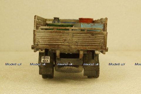 Зил-130 борт с грузом, Model43 1:43