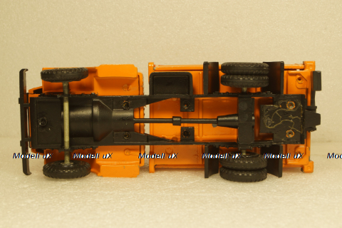 Зил-4331, оранжевый/красный , з-д Вега 1:43 