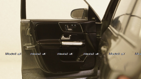 Mercedes GLB (X247) metallic-grey, Z-Models 1:18