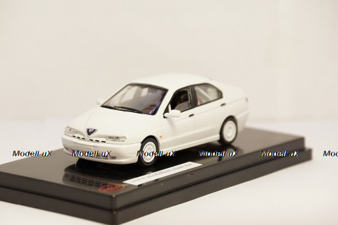 Mercedes S500 S-Klasse (W222) Black, 24051, Welly 1:24