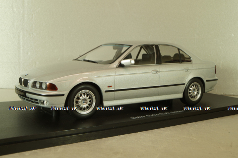 BMW 530d (E39) Sedan 1997, silver, 181051, KK-Scale 1:18