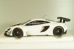 McLaren 650S GT3 2017 white/black, 81640, AutoArt 1:18