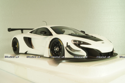 McLaren 650S GT3 2017 white/black, 81640, AutoArt 1:18