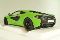 McLaren 570S Coupe 2016 lightgreen, 76042, AutoArt 1:18