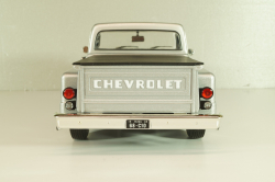 Chevrolet C10 Stepside (pickup) 1968, silver, AW324, Autoworld 1:18