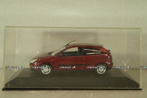 Ford Focus  Fastback (MK1) 3-doors 1998, red, Minichamps 1:43